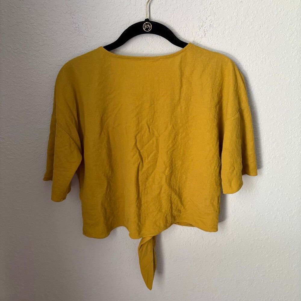 Mod Ref Button Up Tie Crop Front Top Size Small - Picture 2 of 6